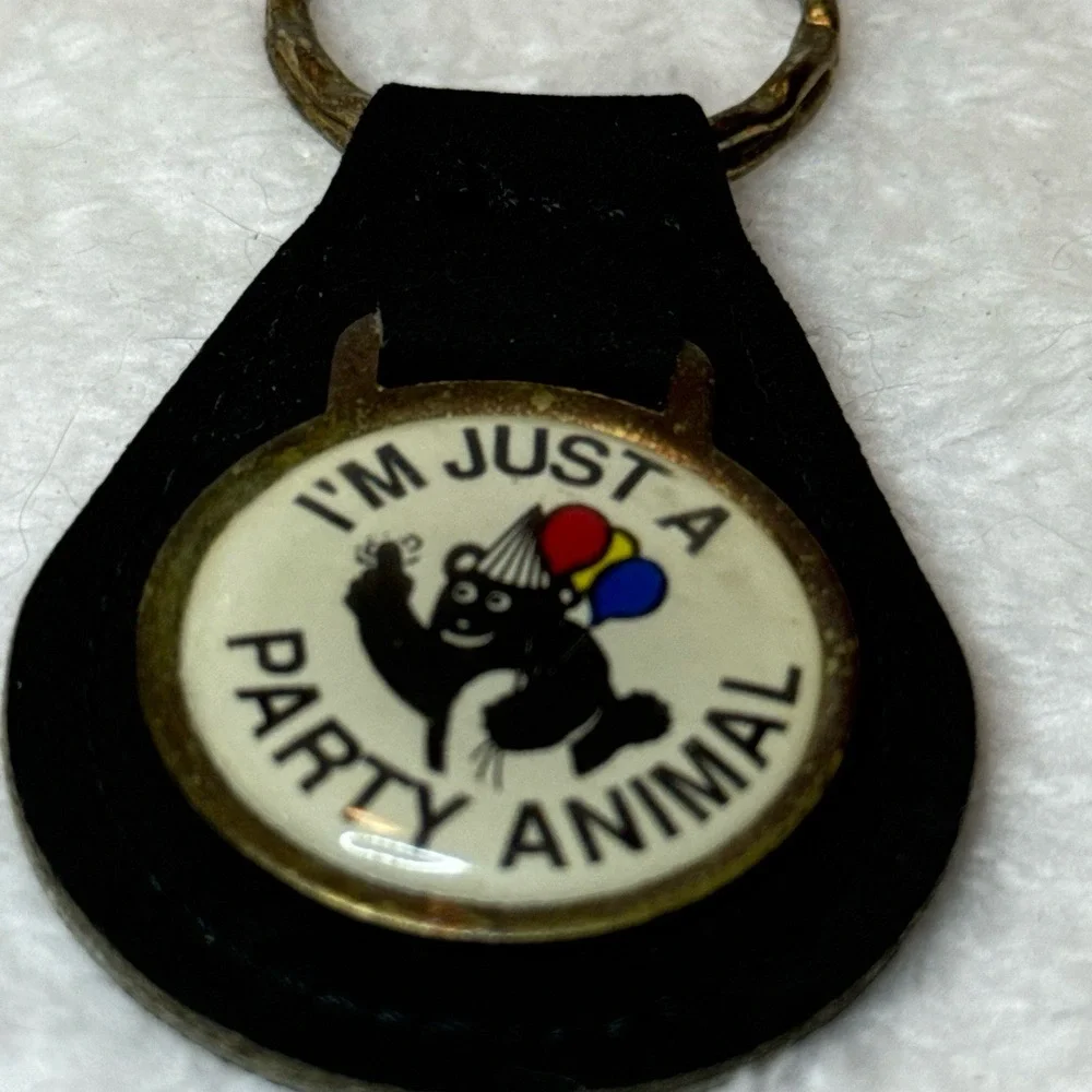 Vintage 80's I'm Just A Party Animal Bear‎ Party Hat Birthday Round Keychain